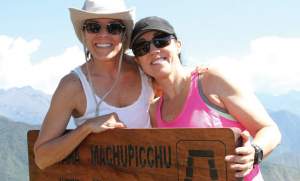 Annie and Kim at the summit of Machupicchu